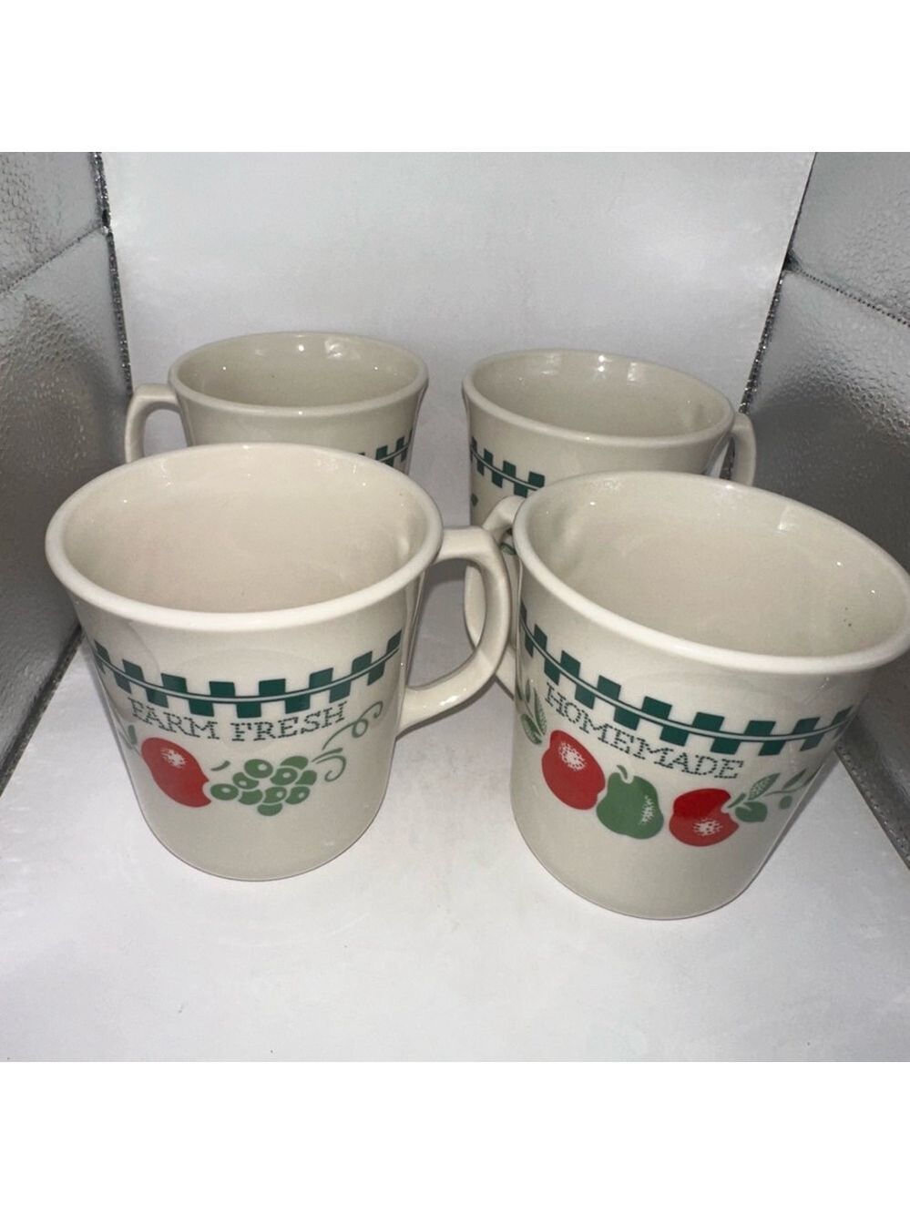 Pristine Vintage Corning USA Farm Fresh Homemade Coffee Cup Mug Set Of 4
